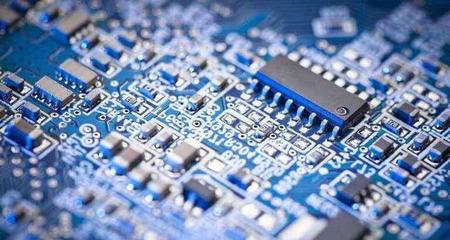 美國敢制裁中國芯片卻不敢制裁俄羅斯 背后的戰略考量與華為的借鑒之道